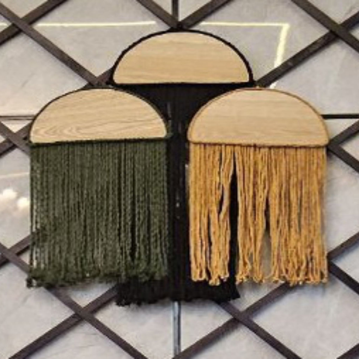 Hanging Wall Deco